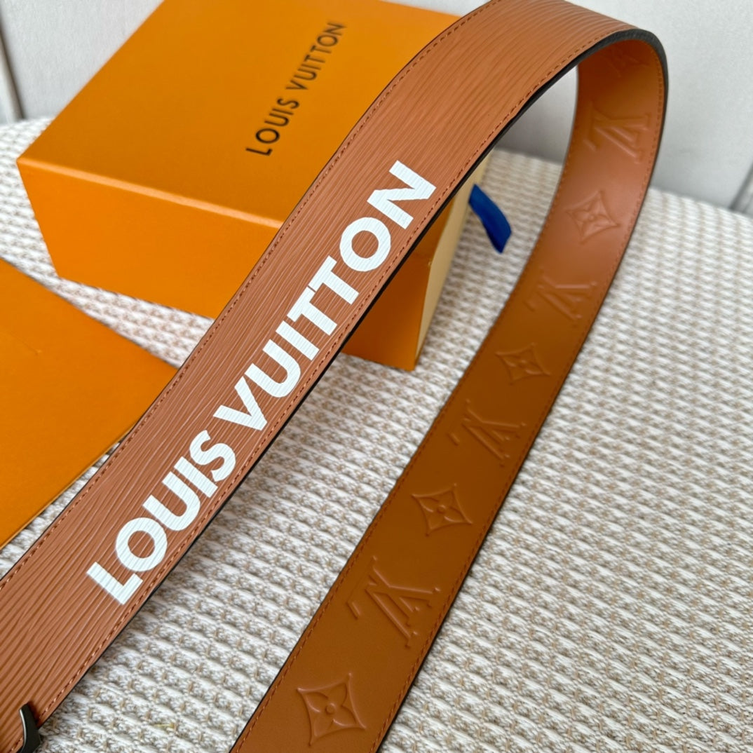 14E57PDE Stylish  High quality belt With full package