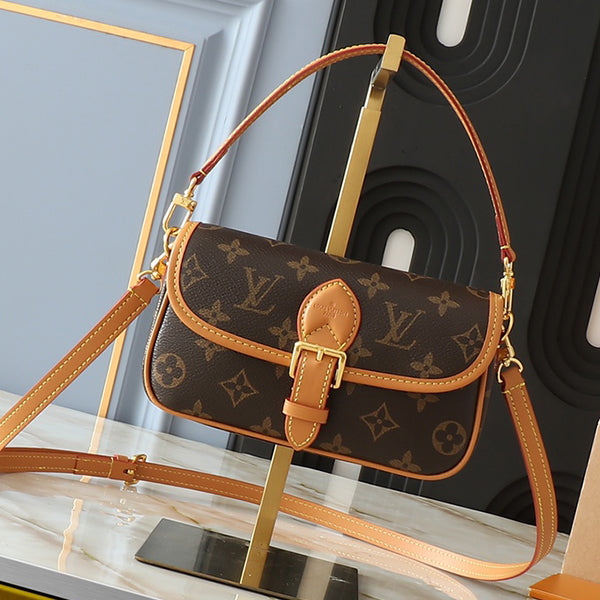 15XE5BDE Stylish leather bag