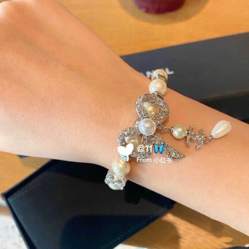 14C573KDE Stylish Bracelets