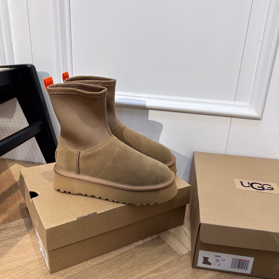1LU20ZDE Stylish snow boots
