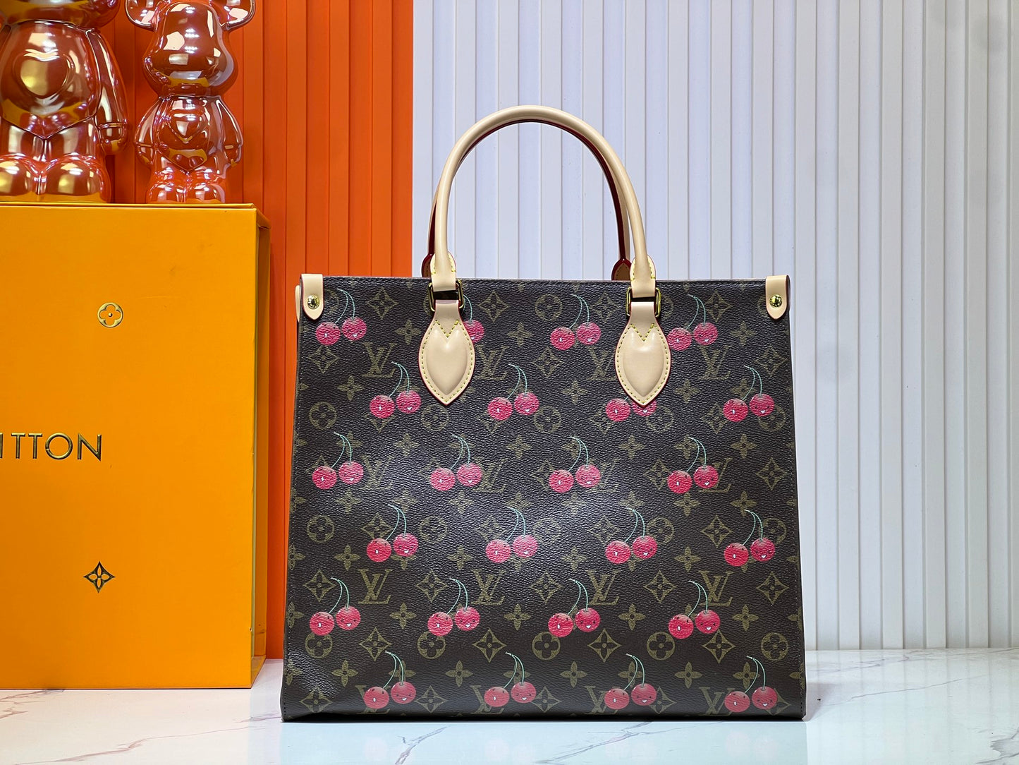 155NE14BDE Stylish leather bag