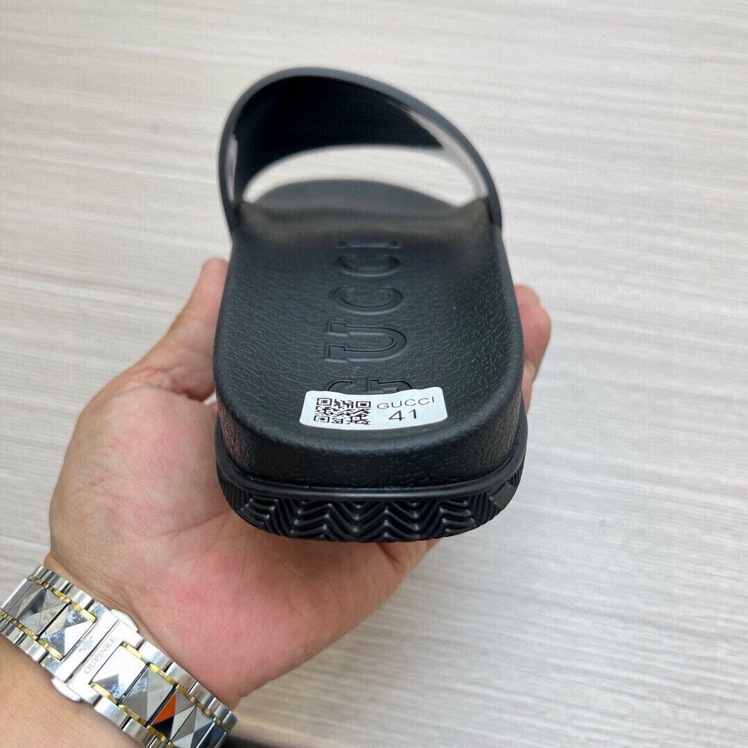 54B113ZDE Stylish slippers