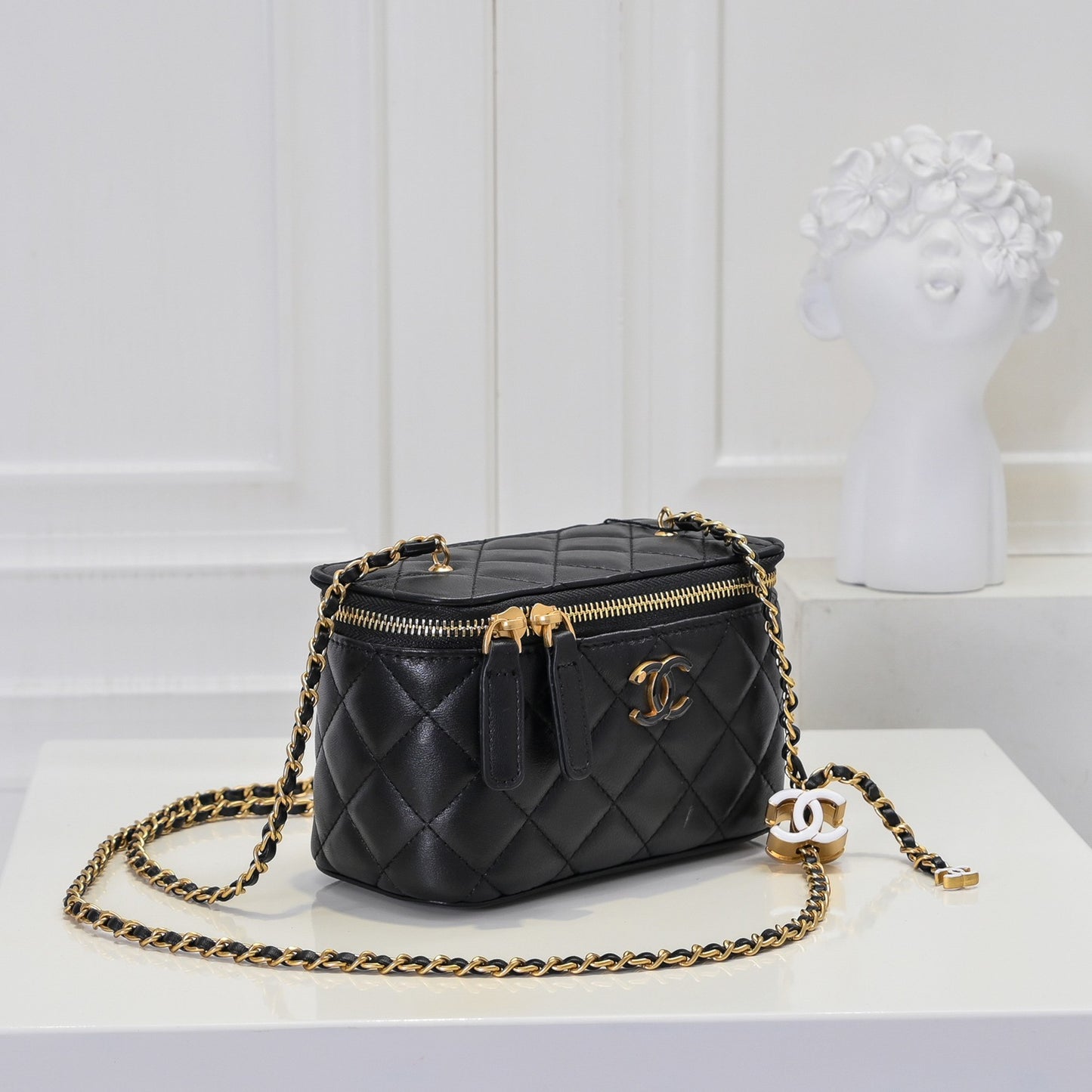 155XC32BDE Stylish leather bag