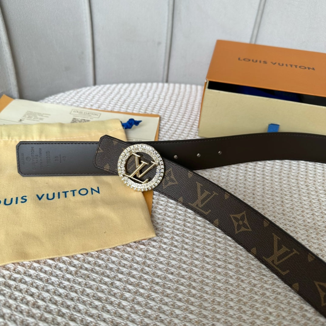14E128PDE Stylish  High quality belt With full package