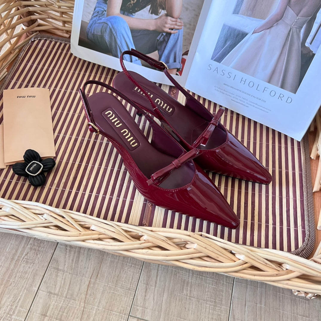 14A200ZDE Stylish High heels Heel height 5cm