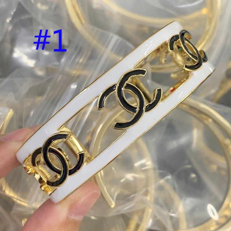 8XC64KDE Stylish Bracelets