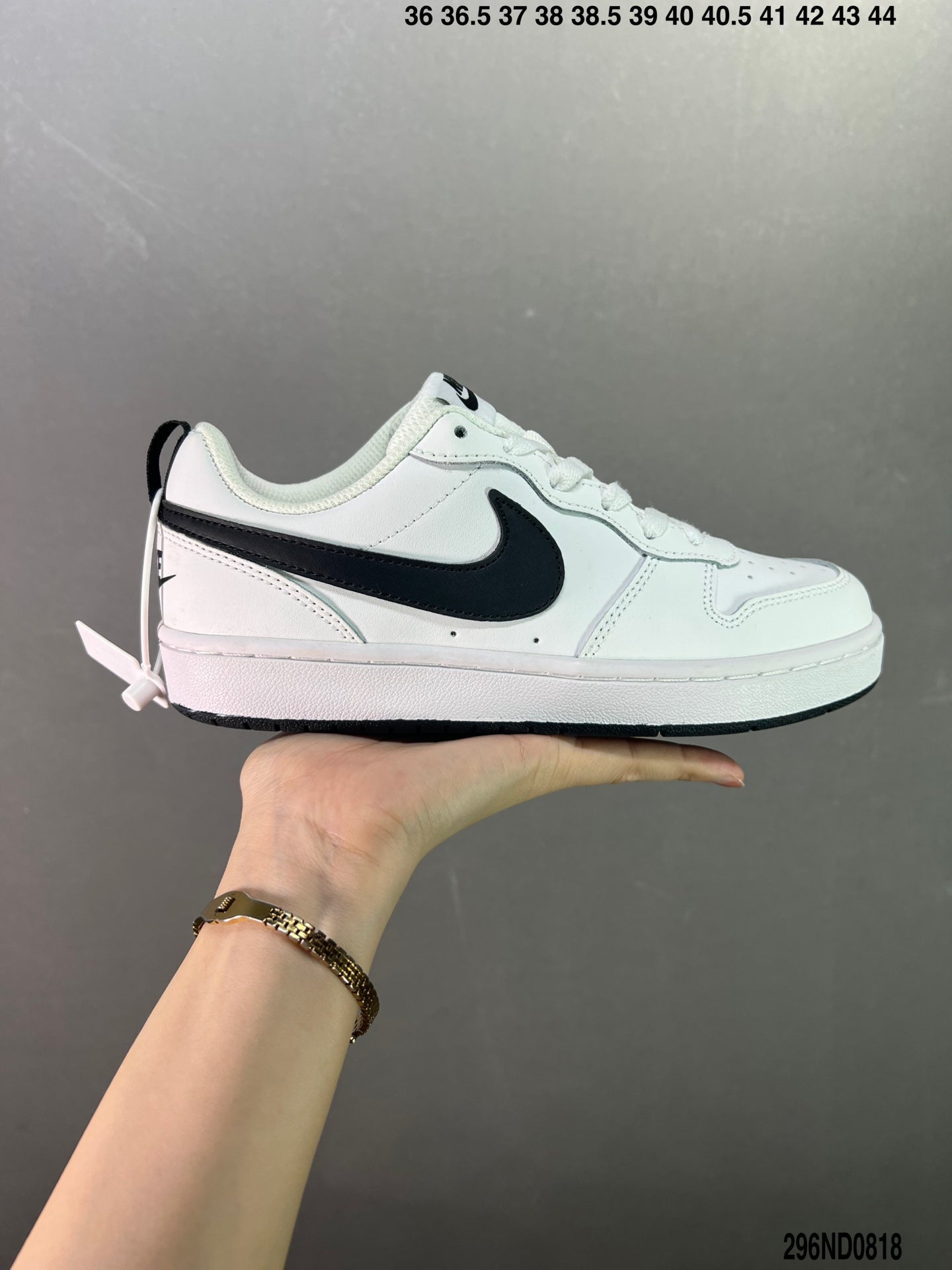 4YN40ZDE Stylish Sneakers (No Box, August-October Big Sale)