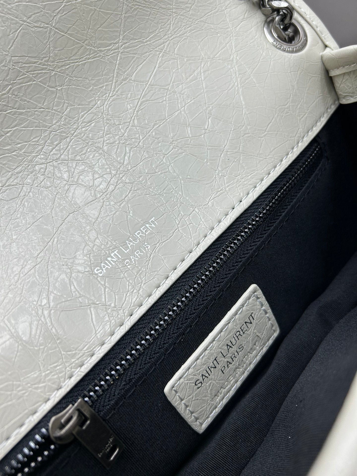 1XB460BDE Stylish leather bag