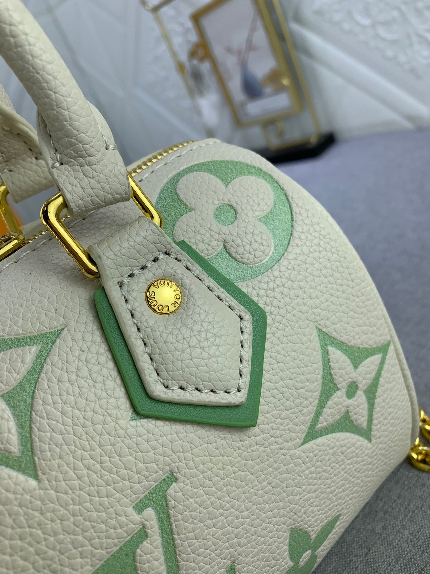 2XE264BDE Stylish leather bag 