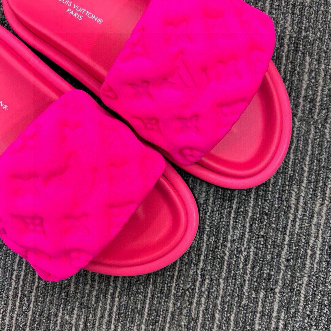 5QE13ZDE Stylish Slippers
