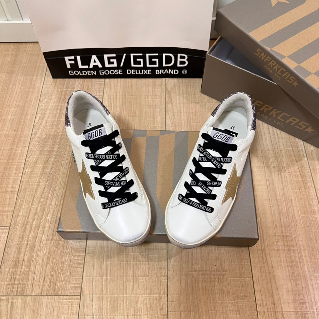 14GE111ZDE Stylish shoes