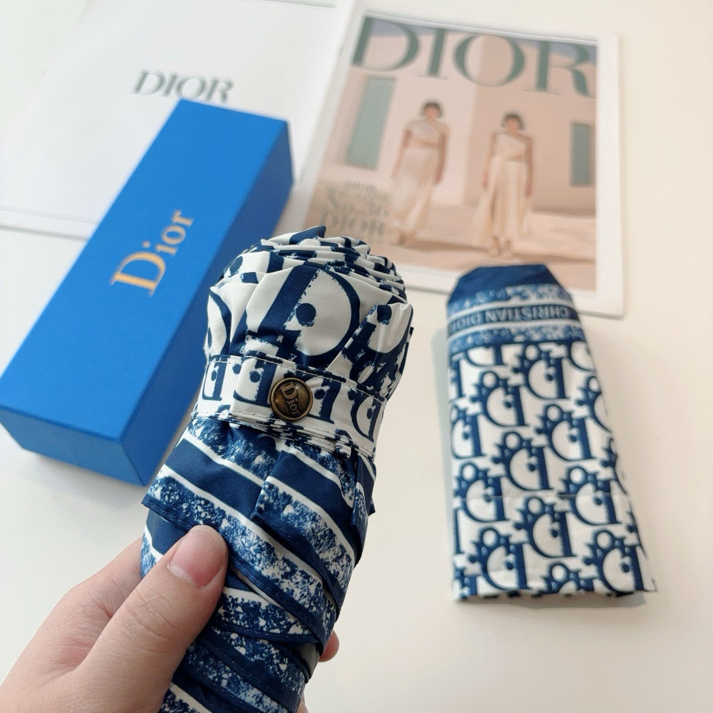 15RD115SDE Stylish UV resistant umbrella