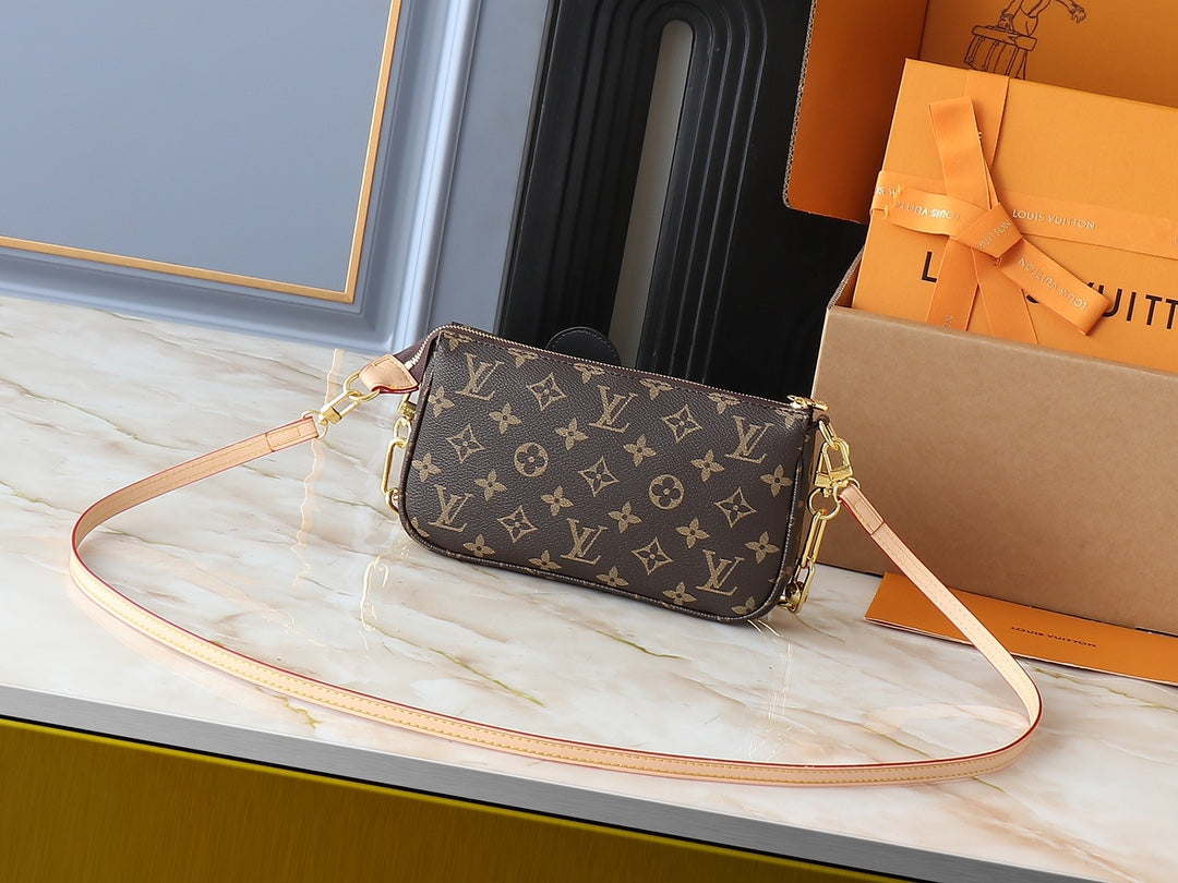 155NE30BDE Stylish leather bag