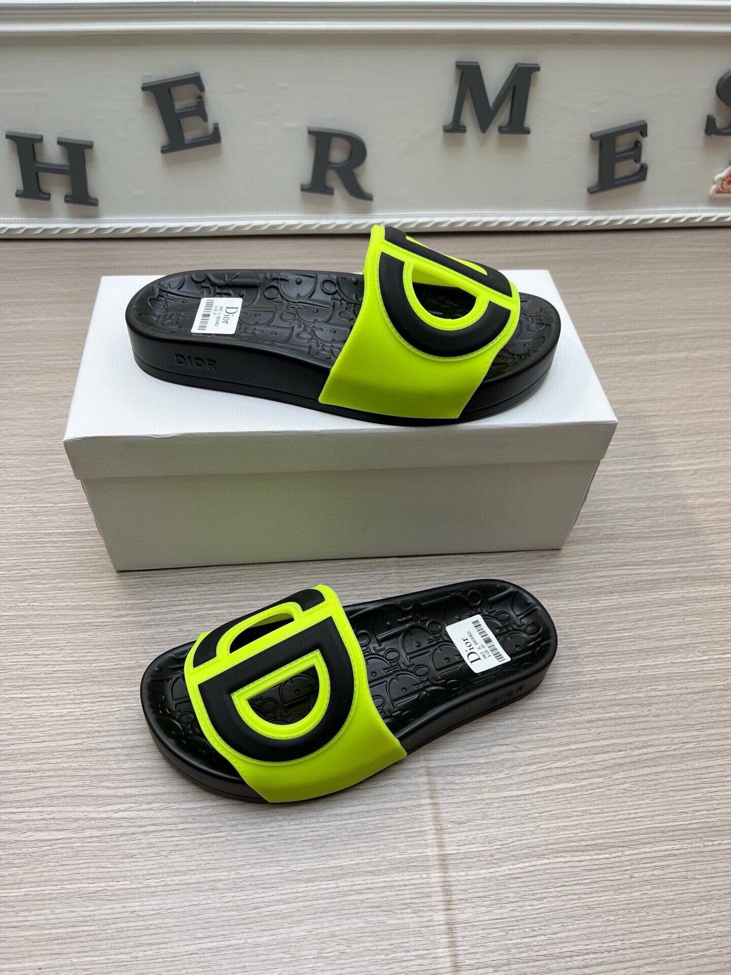 5LD213ZDE Stylish Slippers
