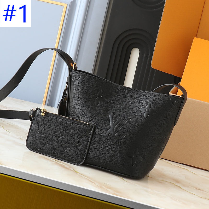 2WE3BDE Stylish leather bag