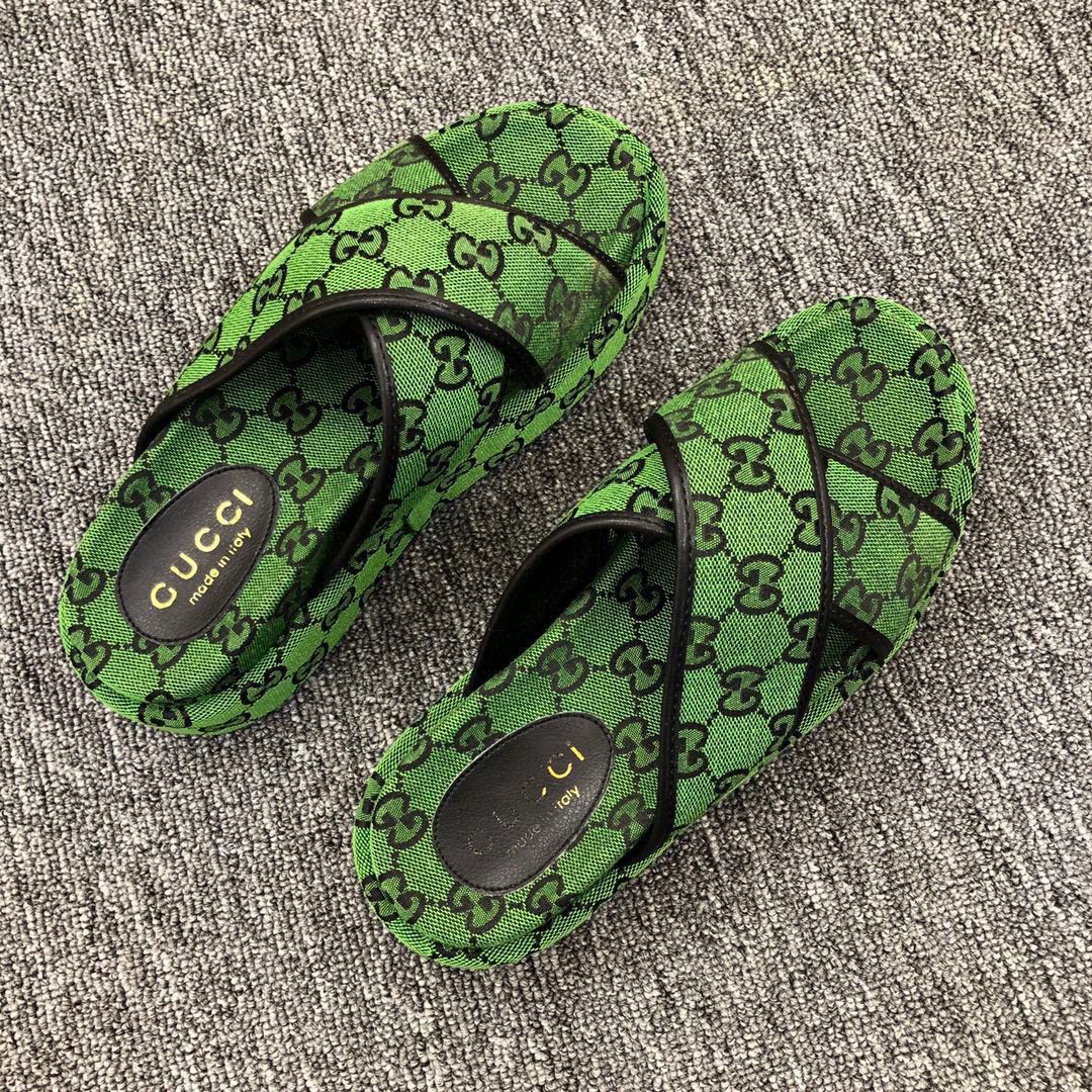 5YB69ZDE Stylish Slippers