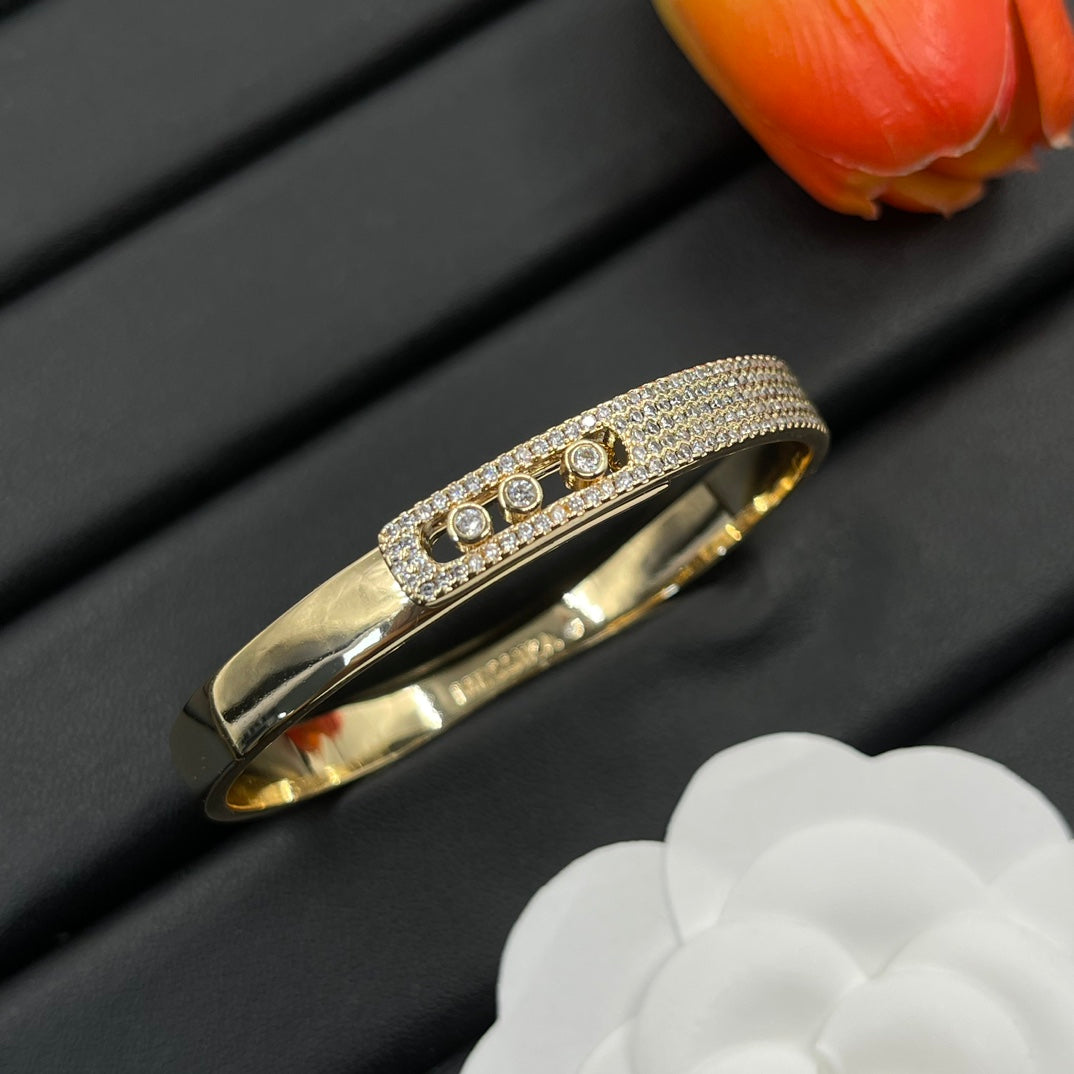 14A763KDE Stylish Bracelets