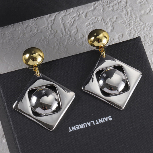 14SL832KDE Stylish Earrings