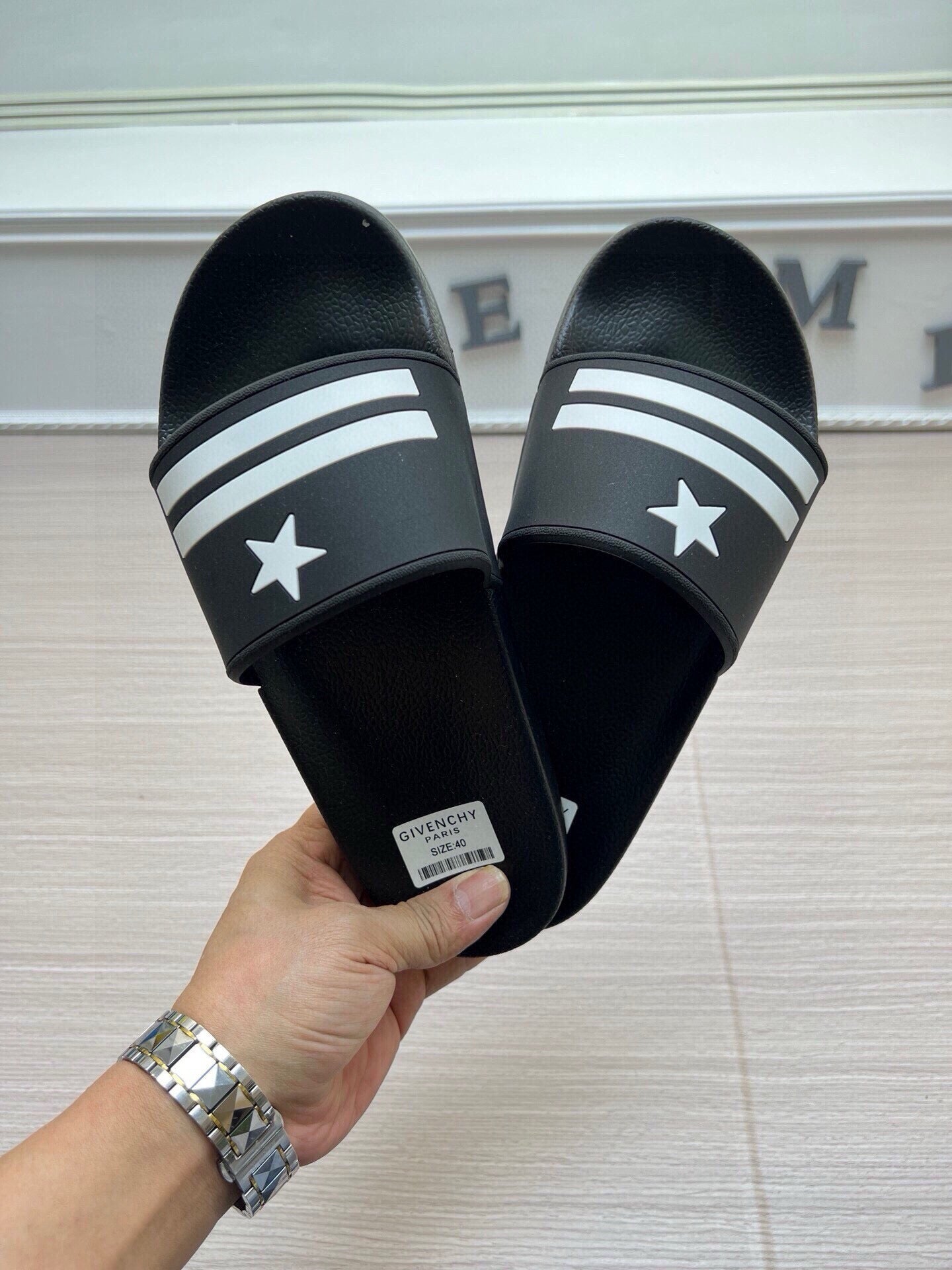 535ZGV263ZDE Stylish Slippers