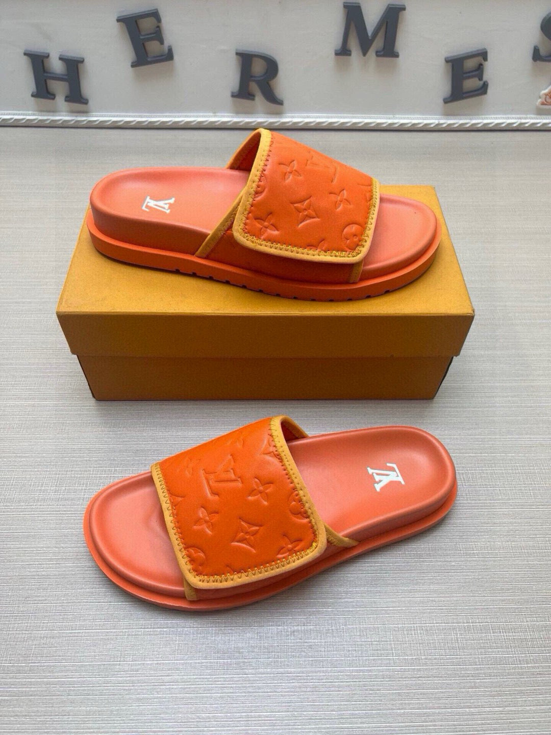 5QE5ZDE Stylish Slippers