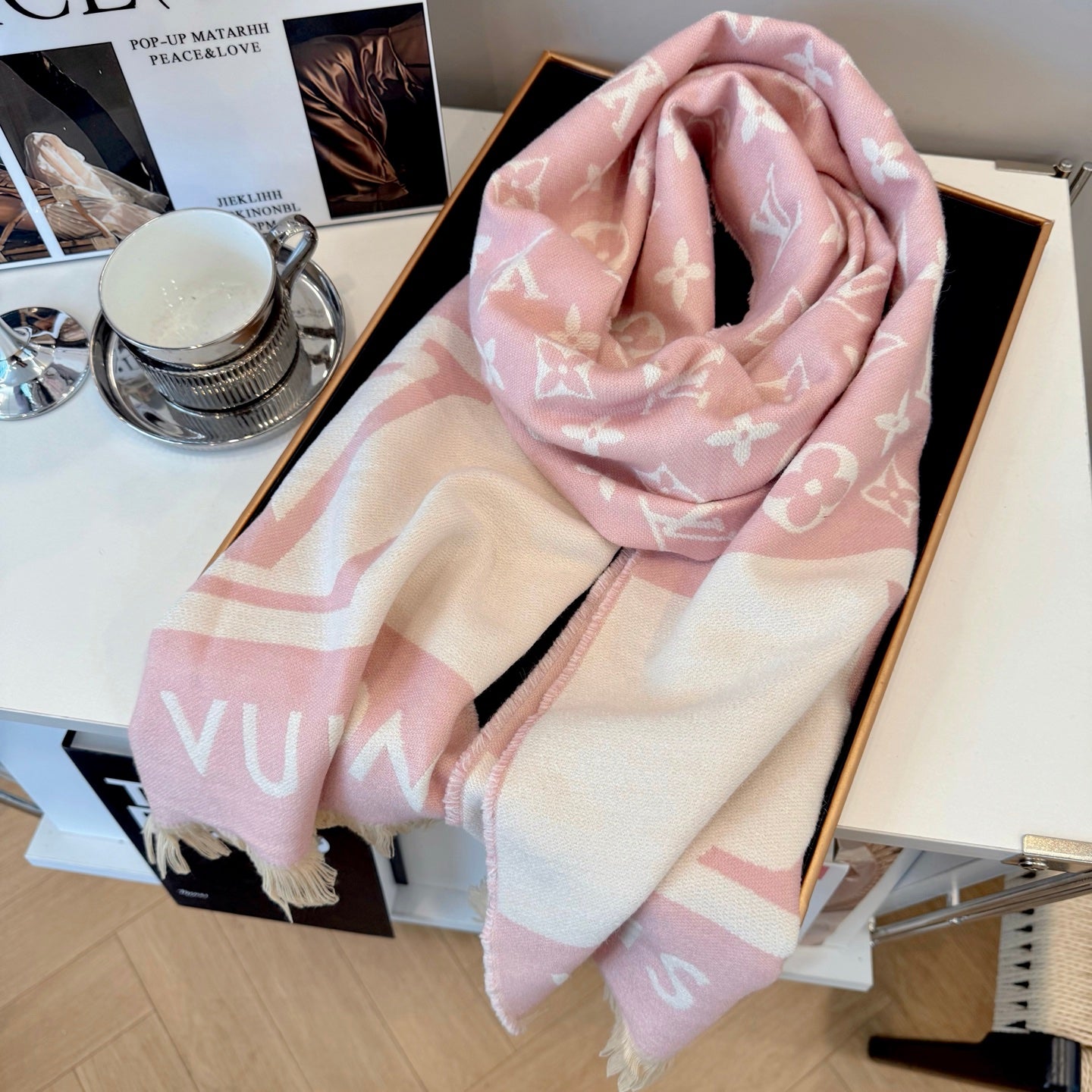175RE40WDE Stylish Winter Scarves