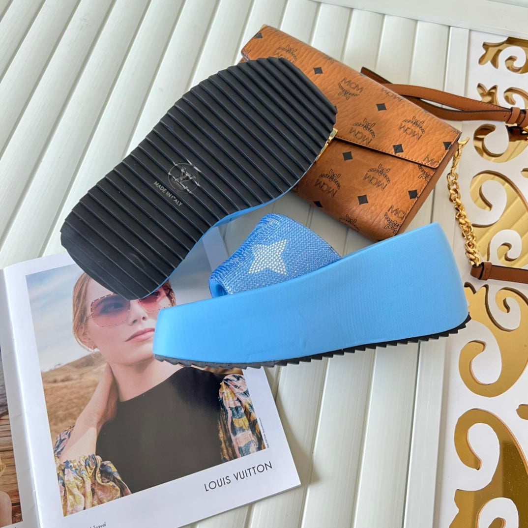 14E90ZDE Stylish Slippers