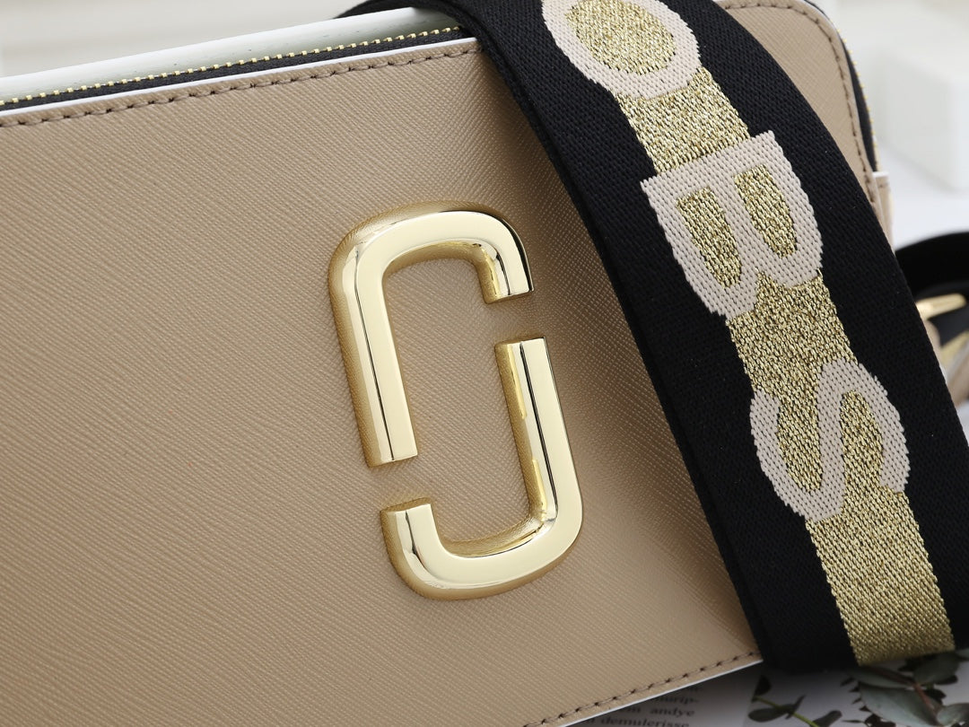 1XA31BDE Stylish leather bag 