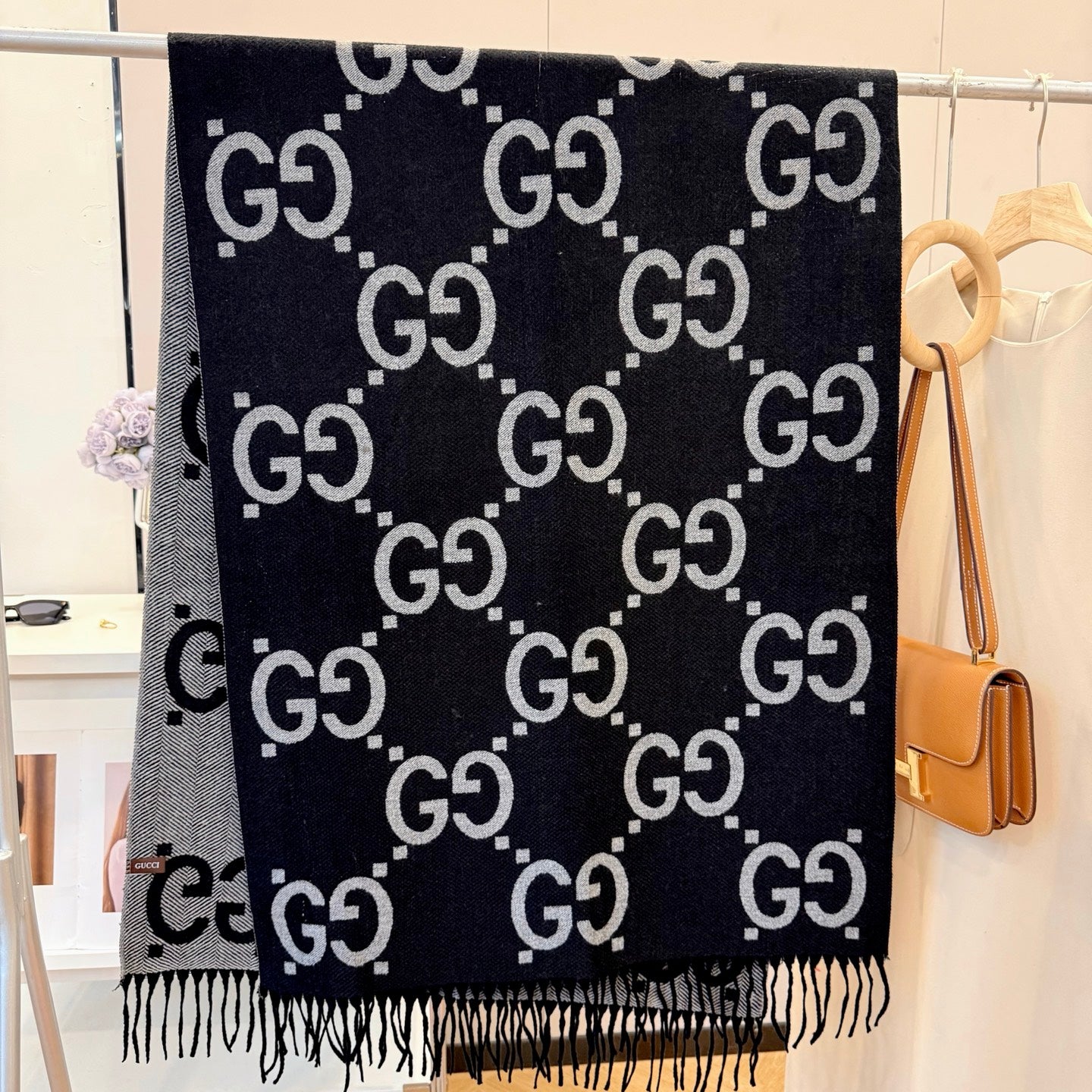 185ZB38WDE Stylish Winter Scarves