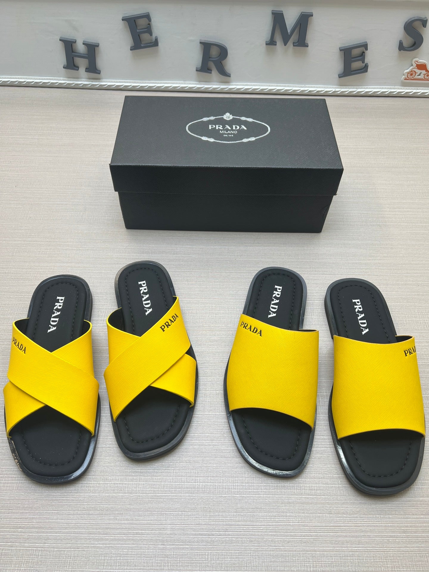 54PD75ZDE Stylish slippers
