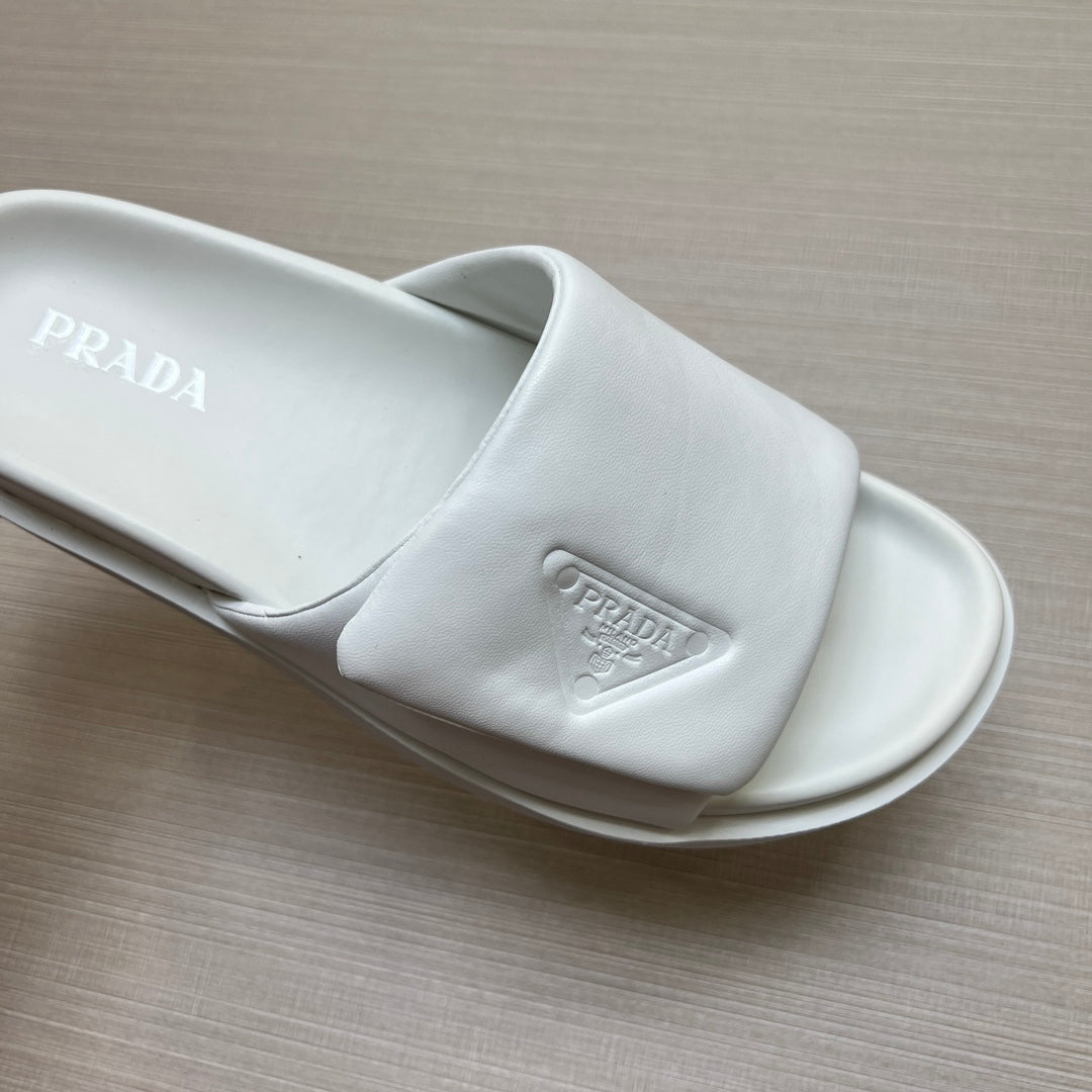54PD7ZDE Stylish slippers