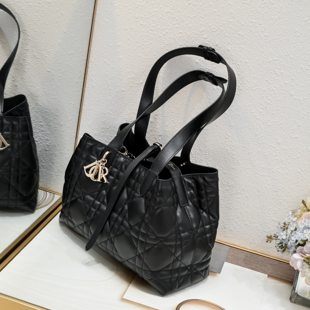 2XD359BDE Stylish leather bag 