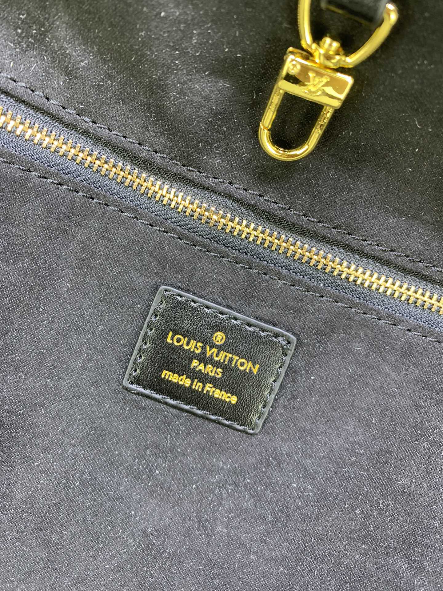 2XE88BDE Stylish leather bag 