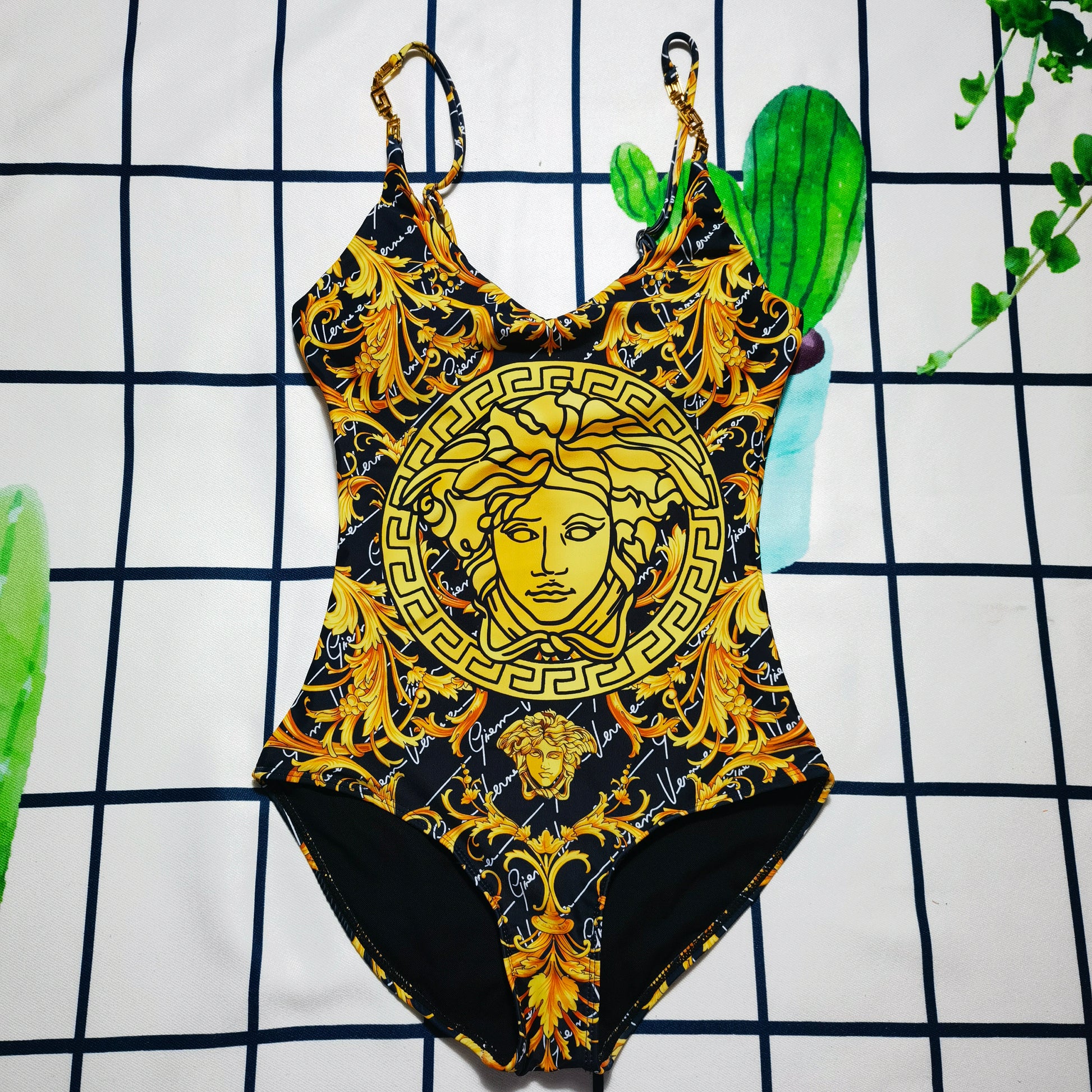 14V154YDE Stylish Bikini swimsuit