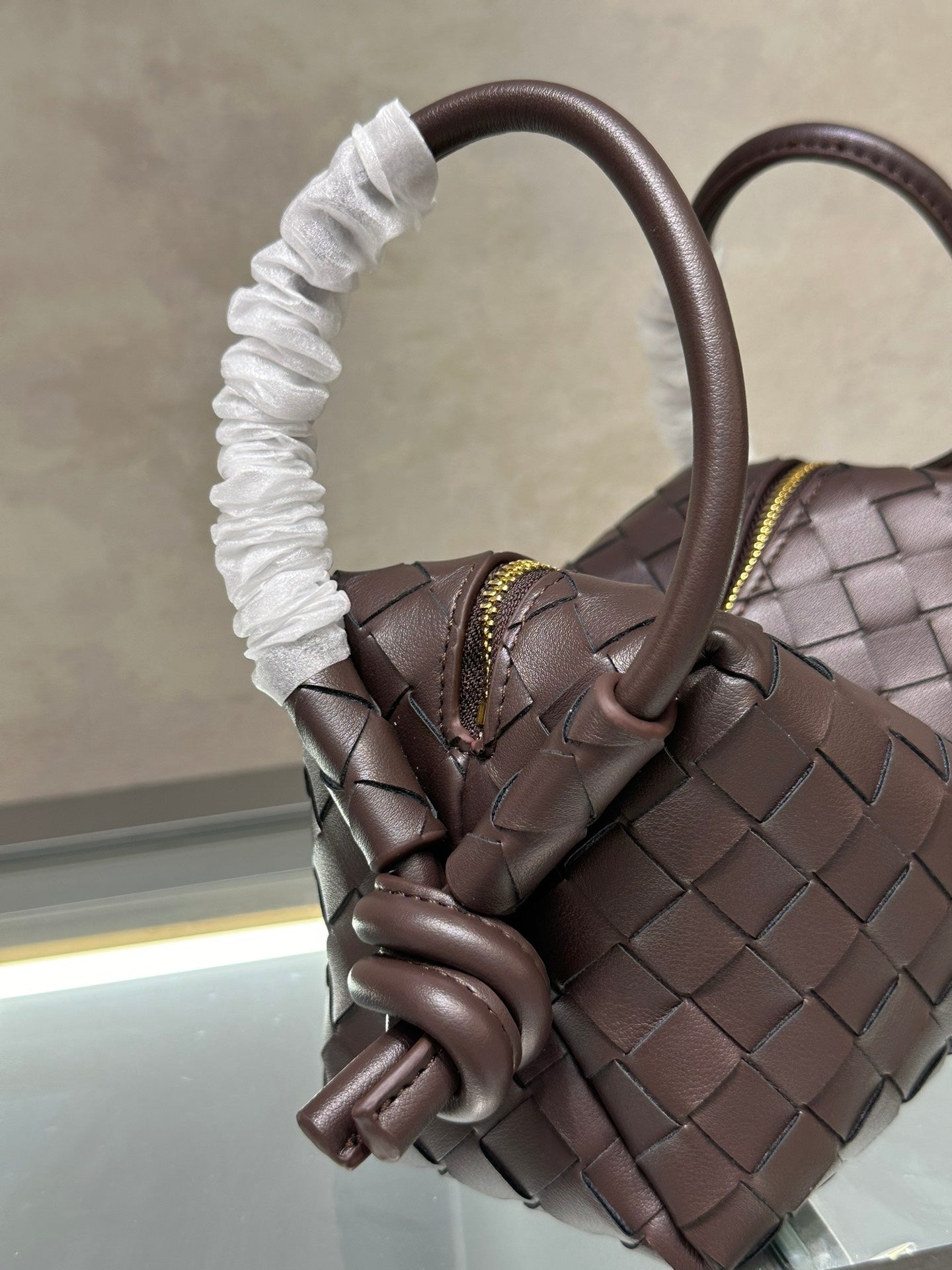 1XA84BDE Stylish leather bag