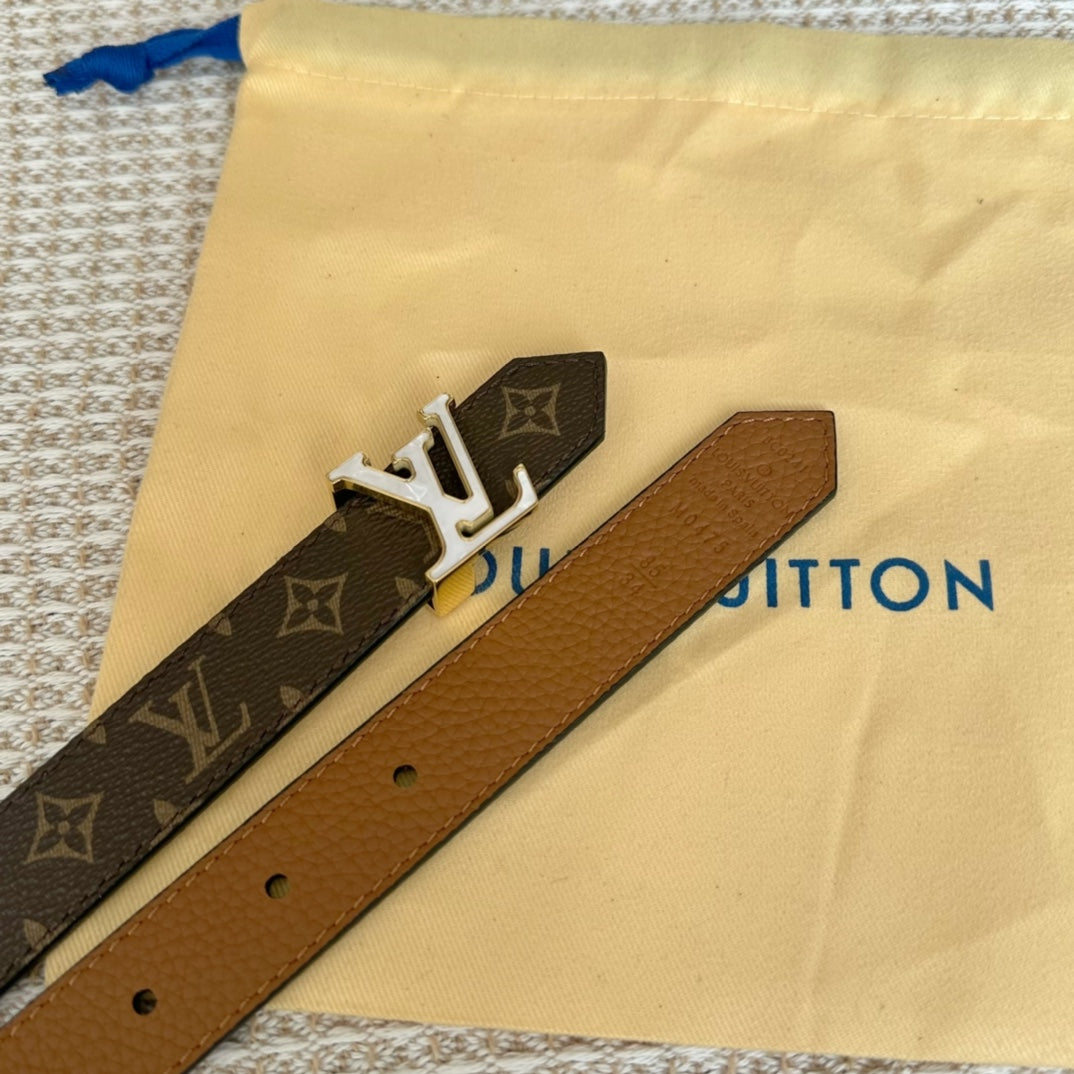 14E61PDE Stylish  High quality belt With full package