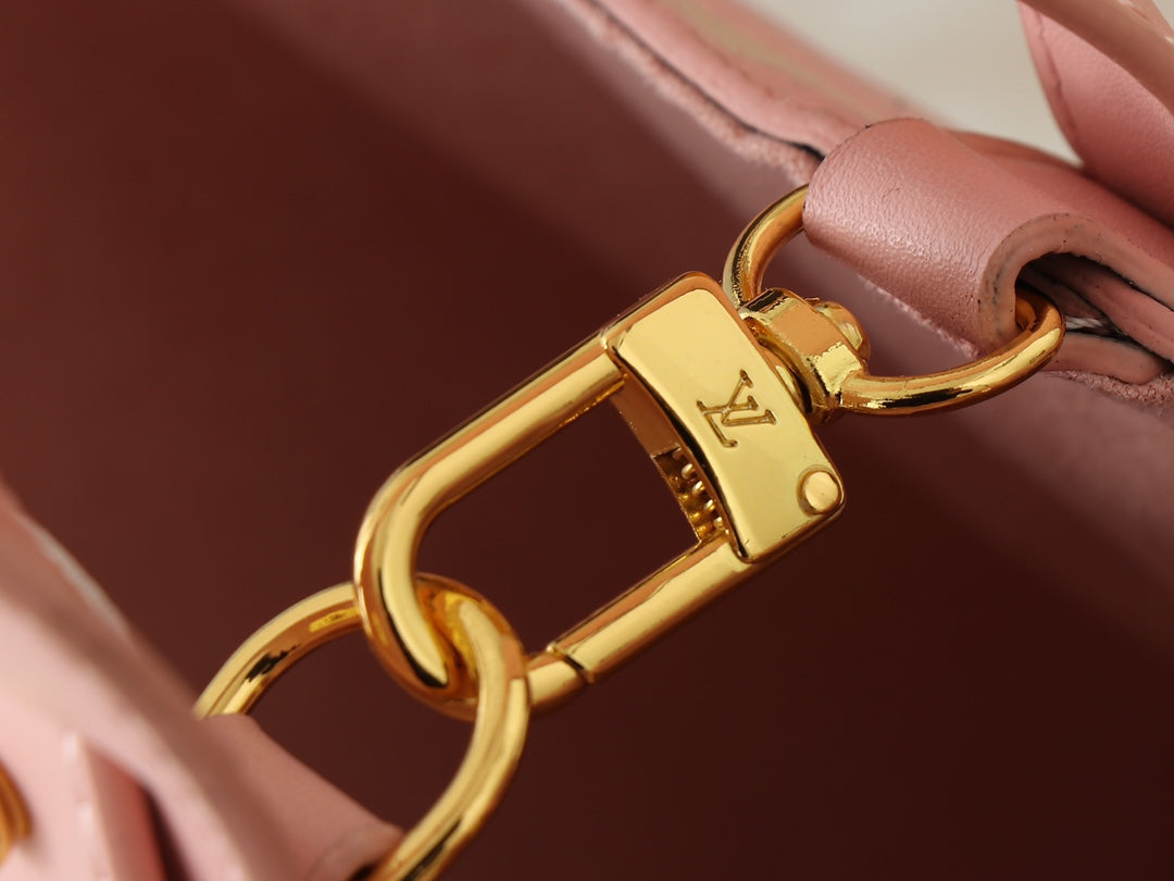 2WE3BDE Stylish leather bag