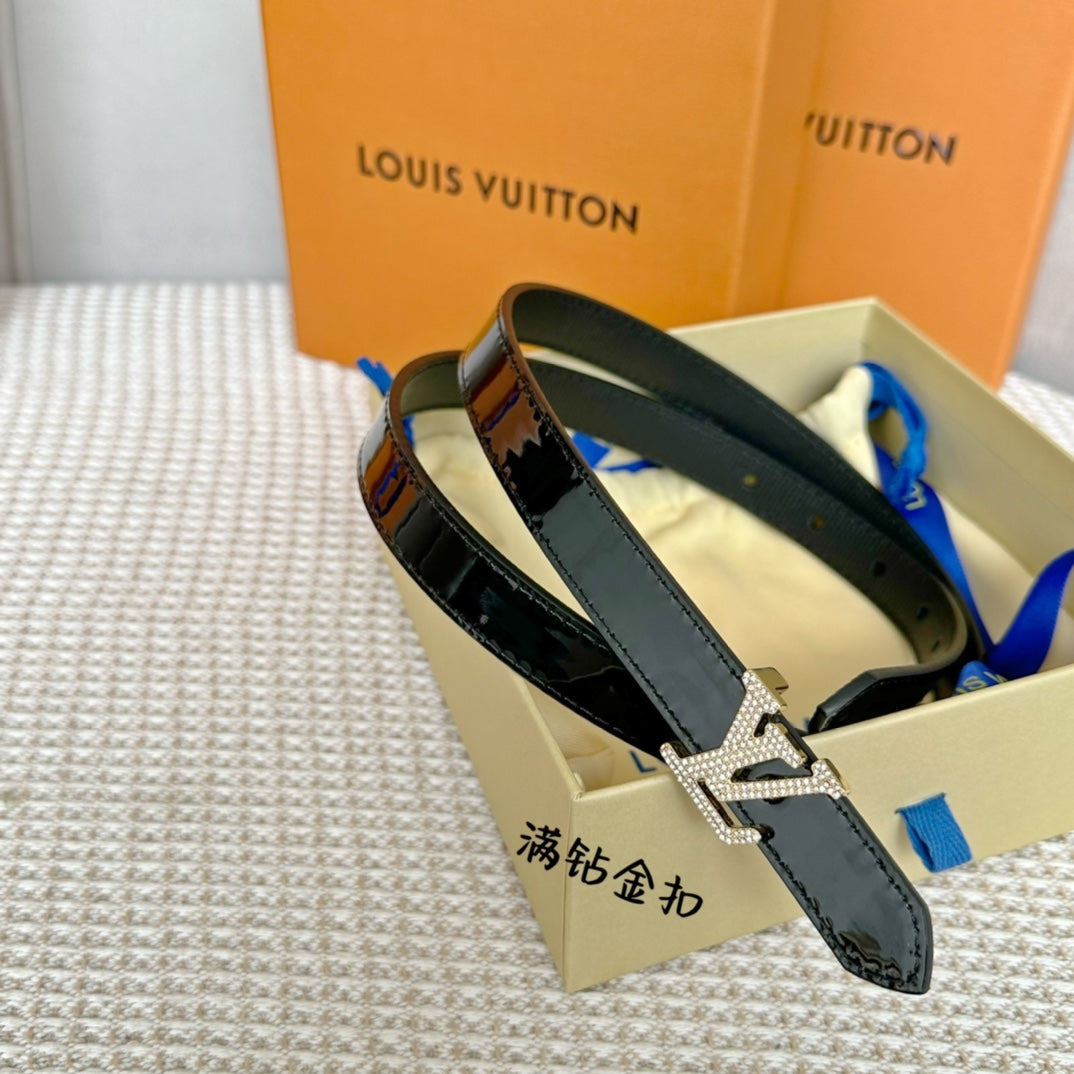 14E132PDE Stylish  High quality belt With full package