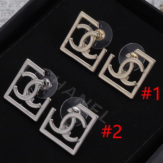 14C222EDE Stylish Earrings