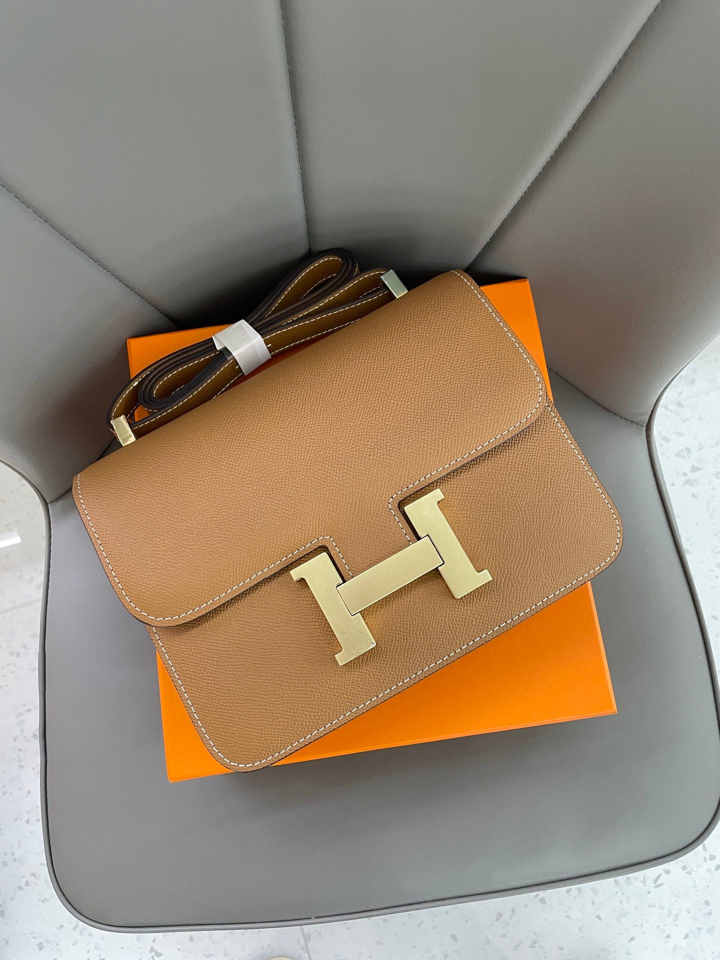 155NH65BDE Stylish leather bag