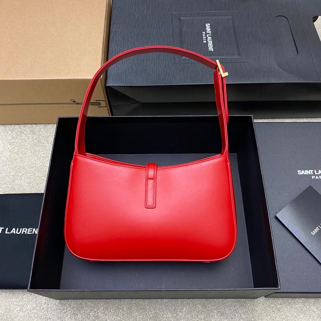 4XSL29BDE Stylish leather bag 