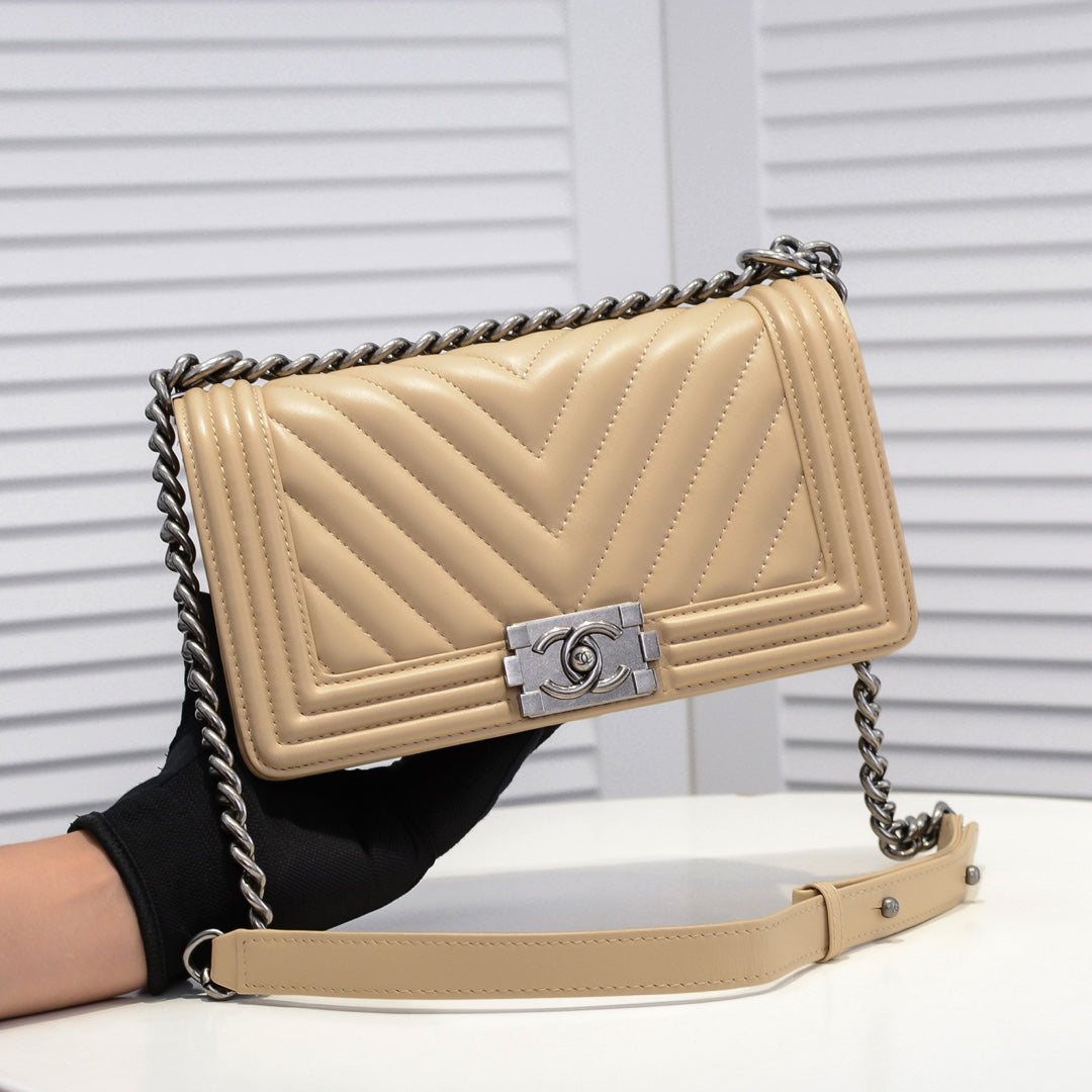 1XC413BDE Stylish leather bag