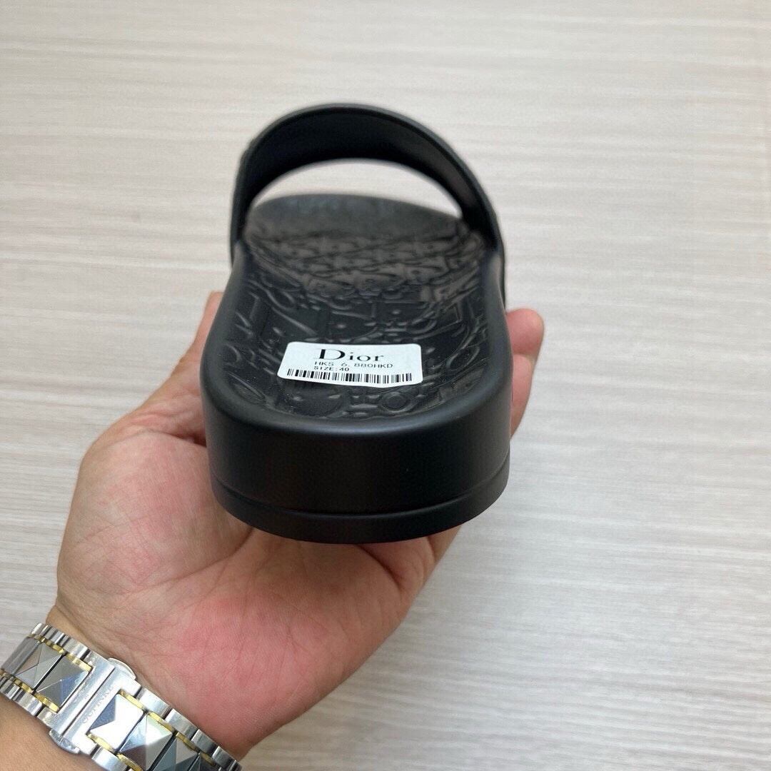 5LD214ZDE Stylish Slippers