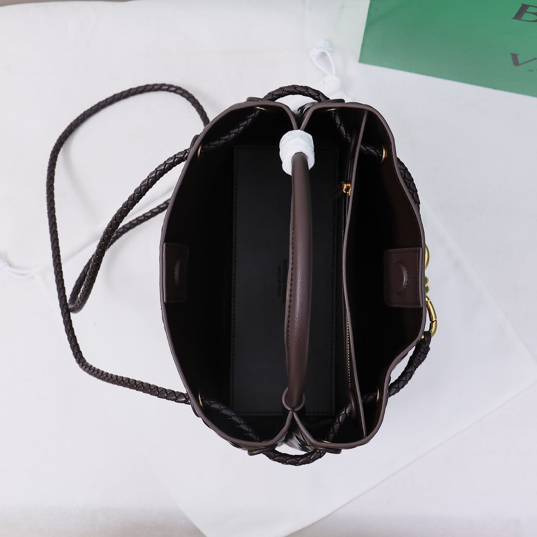 1XA80BDE Stylish leather bag