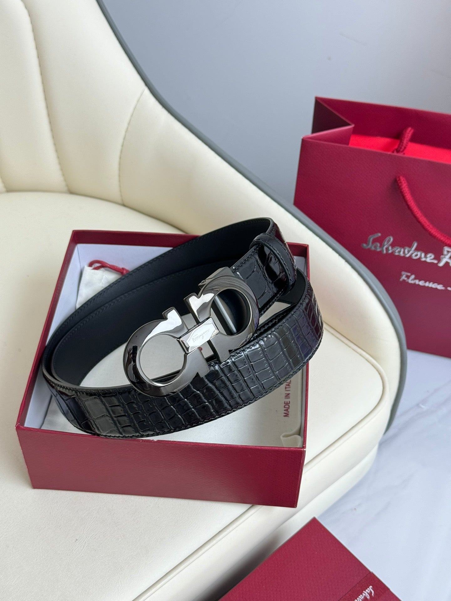 1WA167PDE Stylish  High quality belt With full package