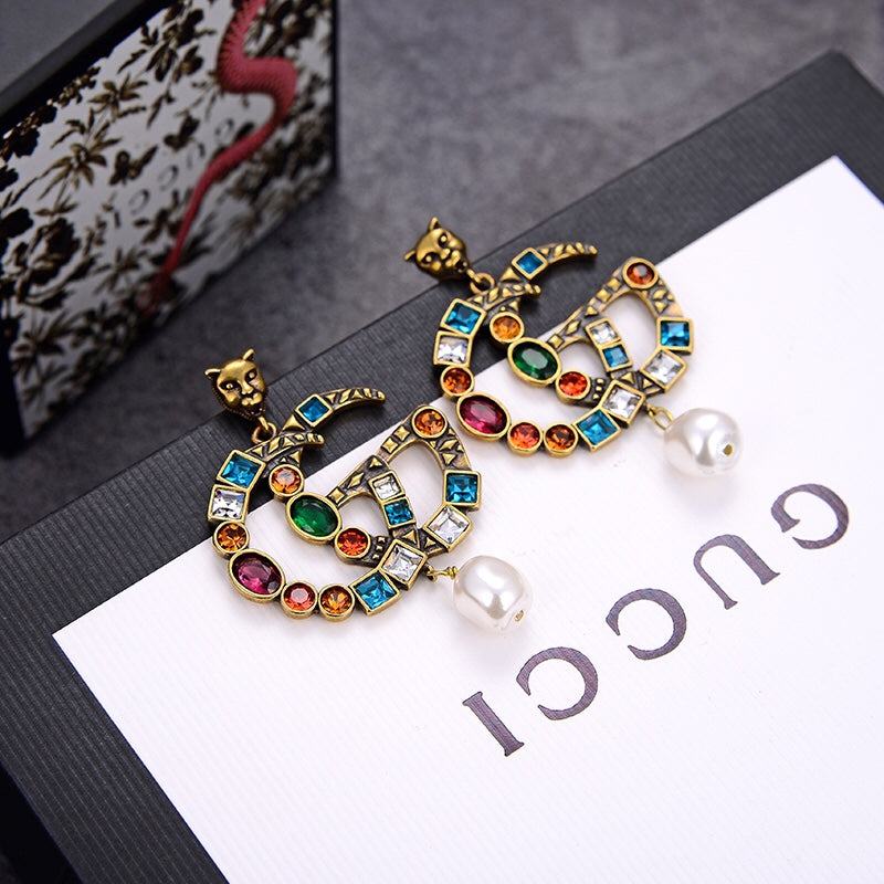 1YB310XDE Stylish Earrings