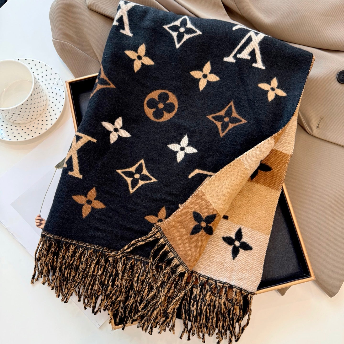 185RE70WDE Stylish Winter Scarves