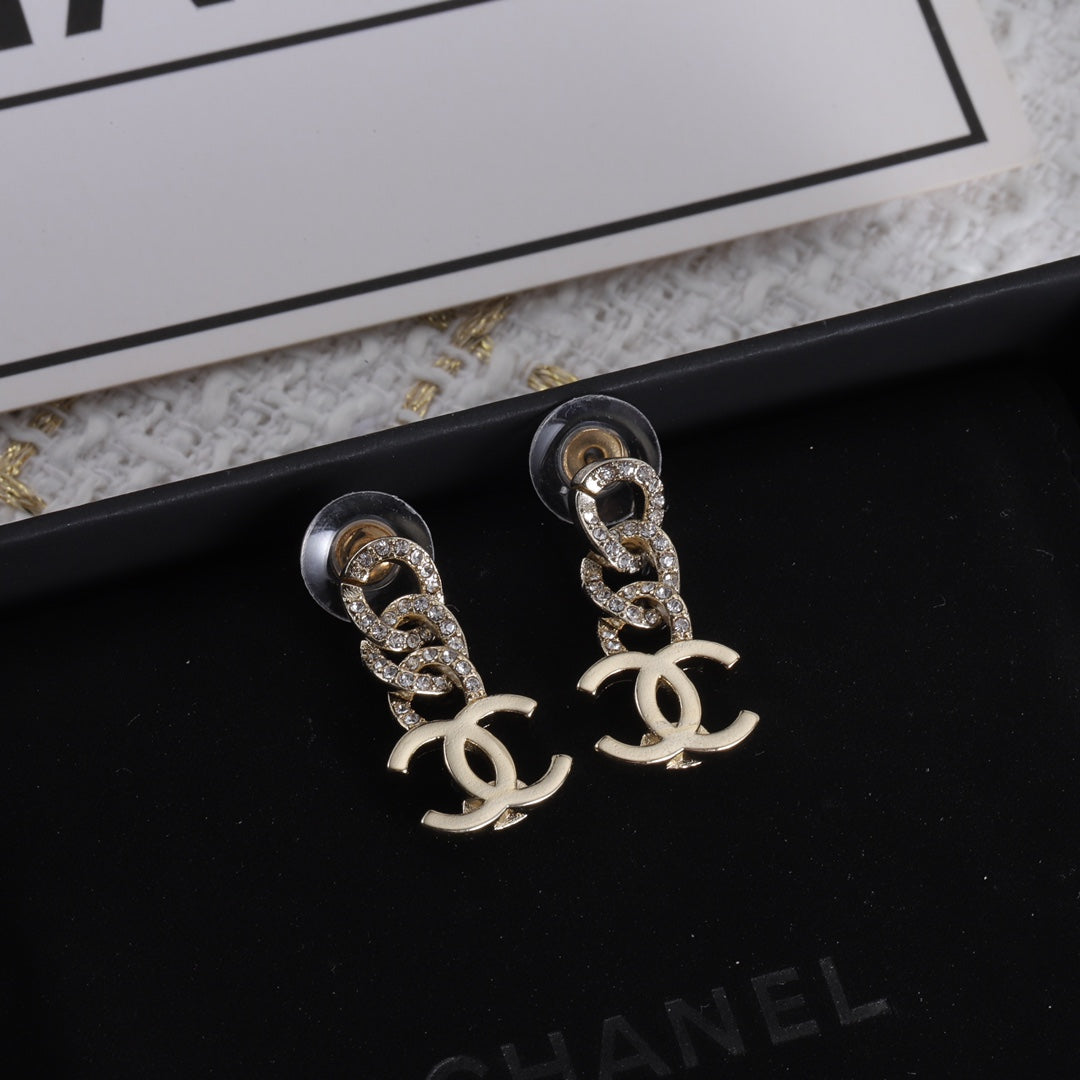 14C493EDE Stylish Earrings