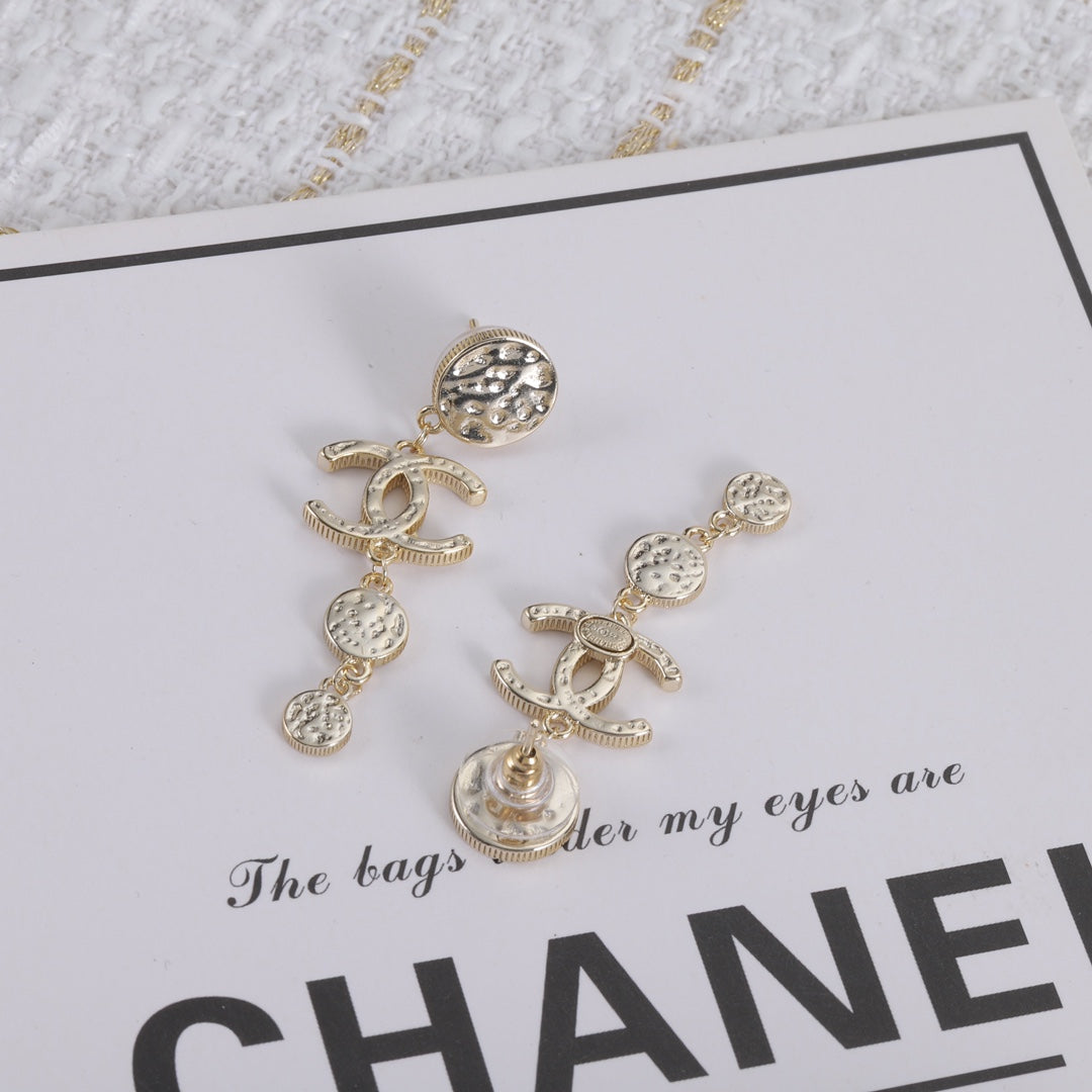 14C372EDE Stylish Earrings