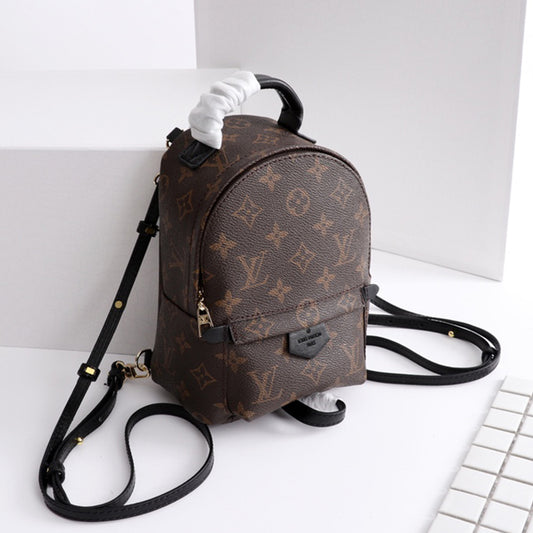 1E010BDE Stylish leather backpacks