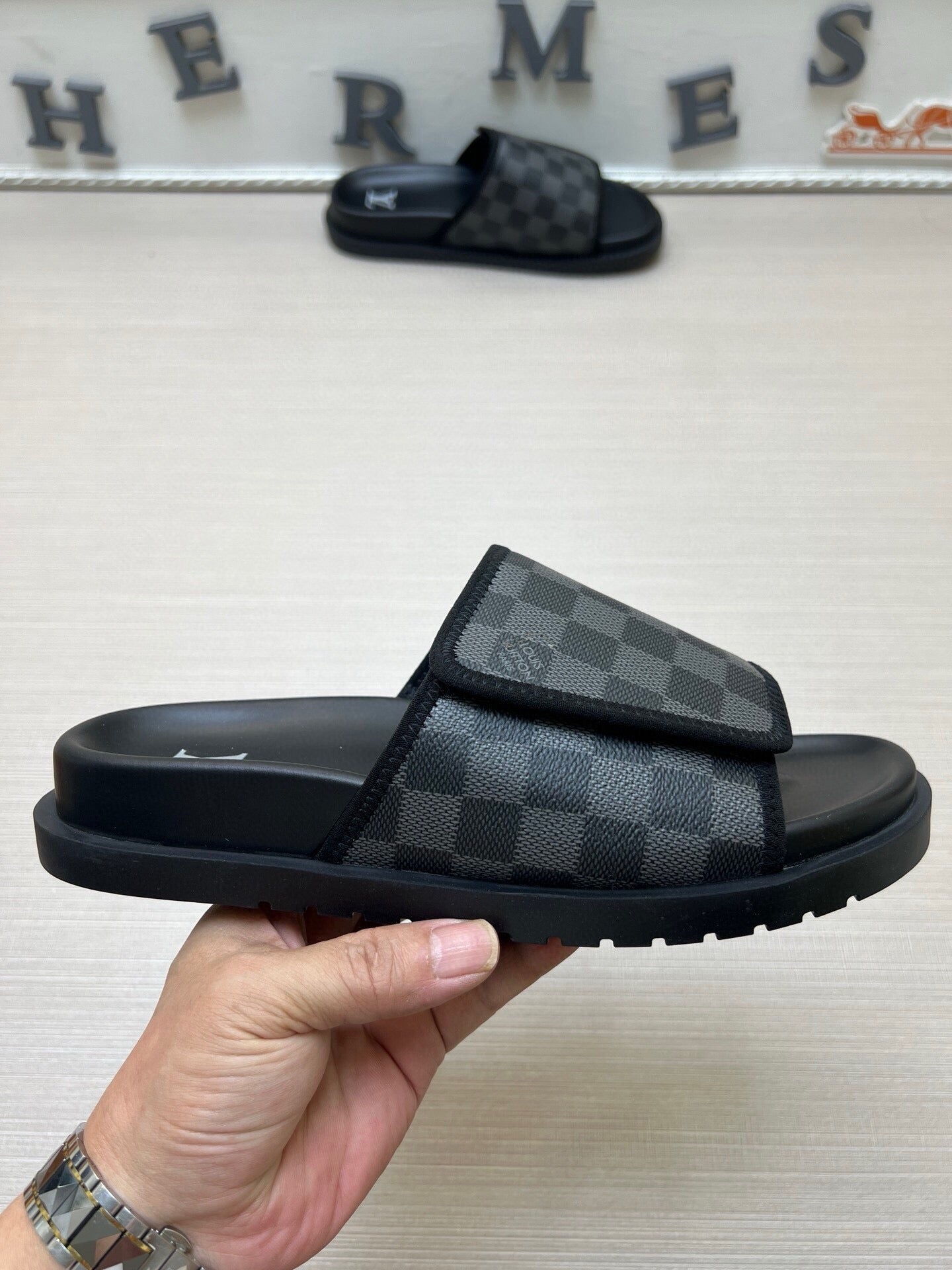 5WE245ZDE Stylish Slippers